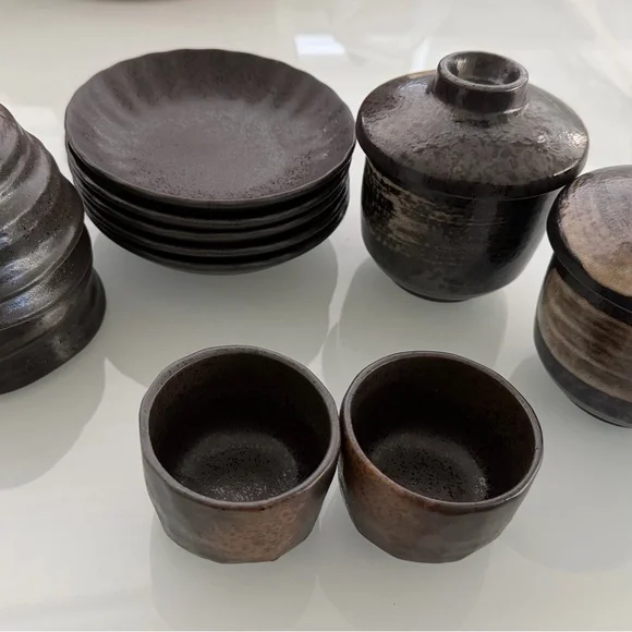 2 Rustic Brown Ceramic Cups - Picture 2 of 2